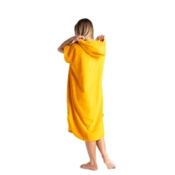 Robie Original Short Sleeve Poncho Saffron Medium -Mystic Verkauf robie original short sleeve poncho saffron medium3